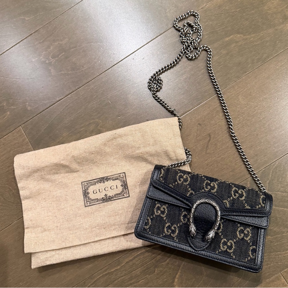 Gucci Black Leather Crossbody with Silver Chain